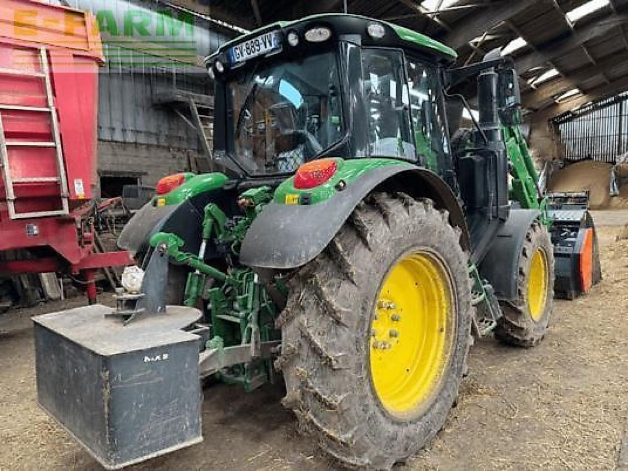 John Deere 6120m - Traktor: obrázok 4 John Deere 6120m - Traktor: obrázok 4