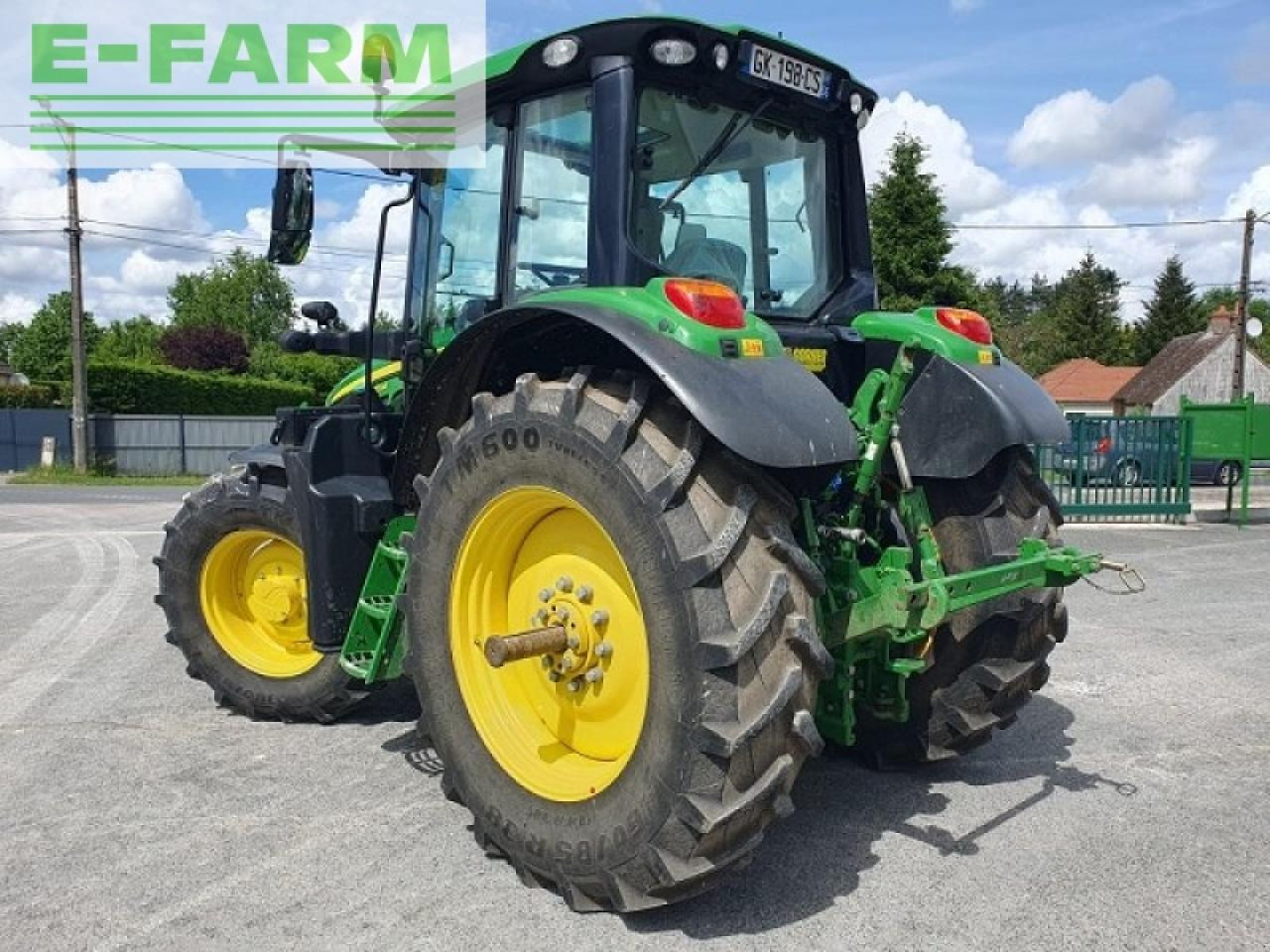 John Deere 6120m - Traktor: obrázok 4 John Deere 6120m - Traktor: obrázok 4