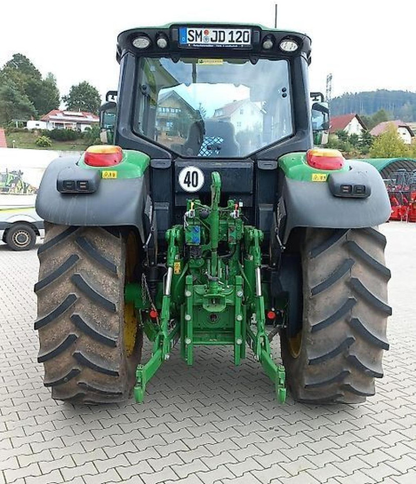 John Deere 6120m - Traktor: obrázok 3 John Deere 6120m - Traktor: obrázok 3