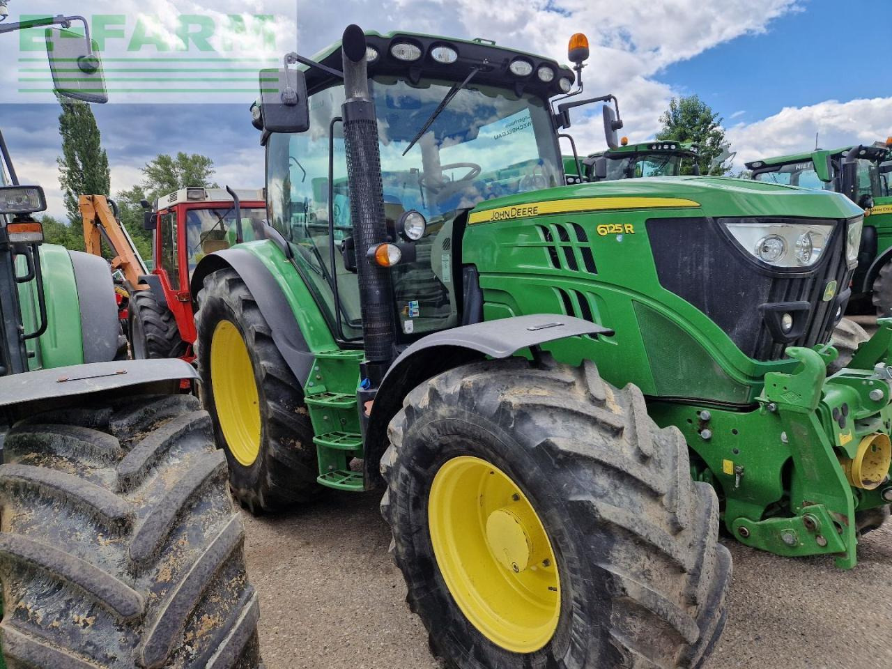 John Deere 6125R - Traktor: obrázok 3 John Deere 6125R - Traktor: obrázok 3