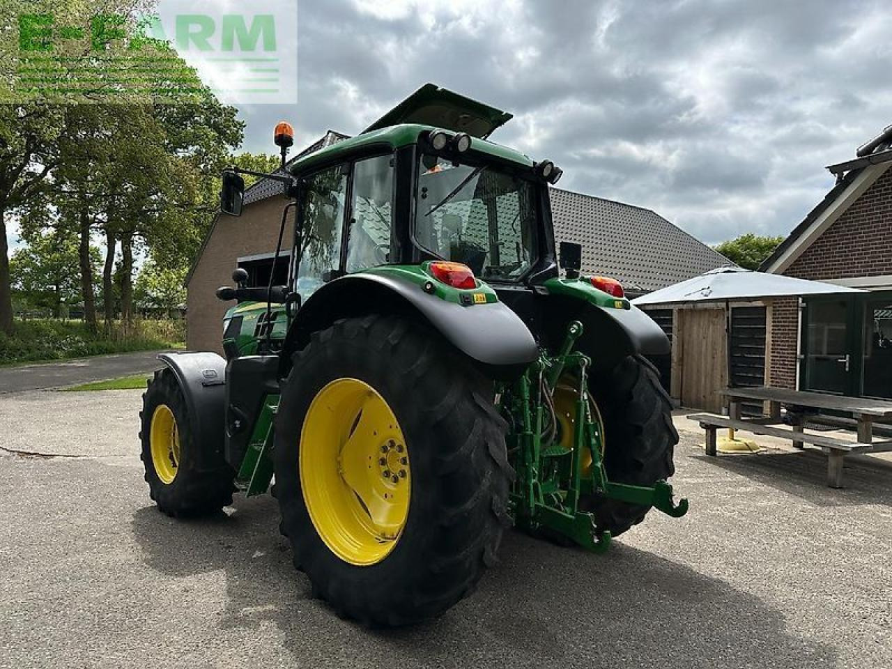 John Deere 6130m pq+ - Traktor: obrázok 3 John Deere 6130m pq+ - Traktor: obrázok 3