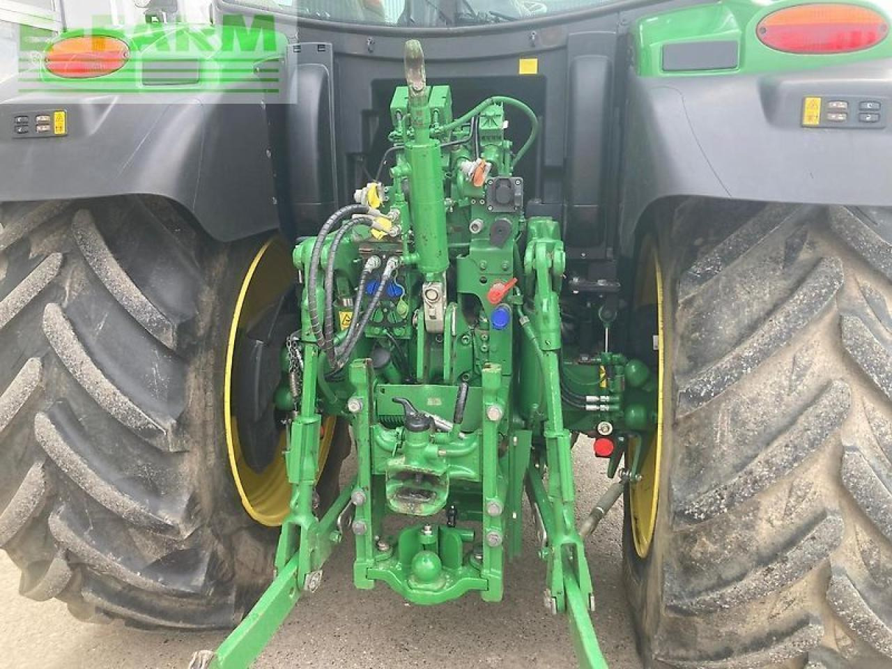 John Deere 6130r - Traktor: obrázok 5 John Deere 6130r - Traktor: obrázok 5