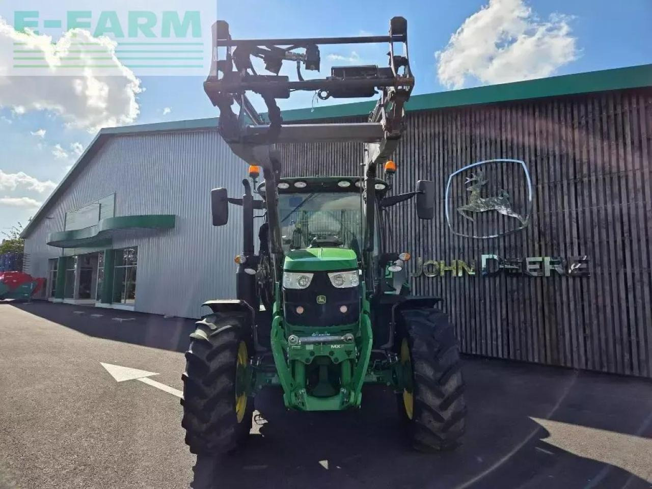 John Deere 6130r - Traktor: obrázok 2 John Deere 6130r - Traktor: obrázok 2