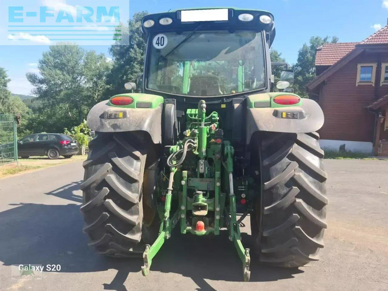 John Deere 6130r - Traktor: obrázok 4 John Deere 6130r - Traktor: obrázok 4