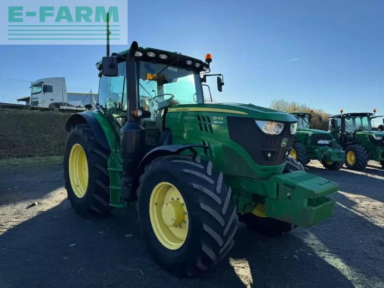 John Deere 6145 r autoquad - Traktor: obrázok 1 John Deere 6145 r autoquad - Traktor: obrázok 1