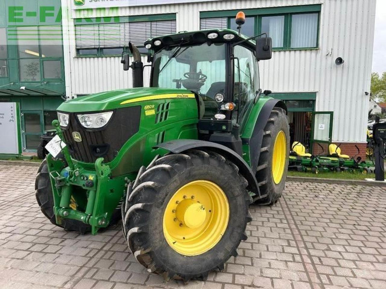 John Deere 6150r - Traktor: obrázok 1 John Deere 6150r - Traktor: obrázok 1