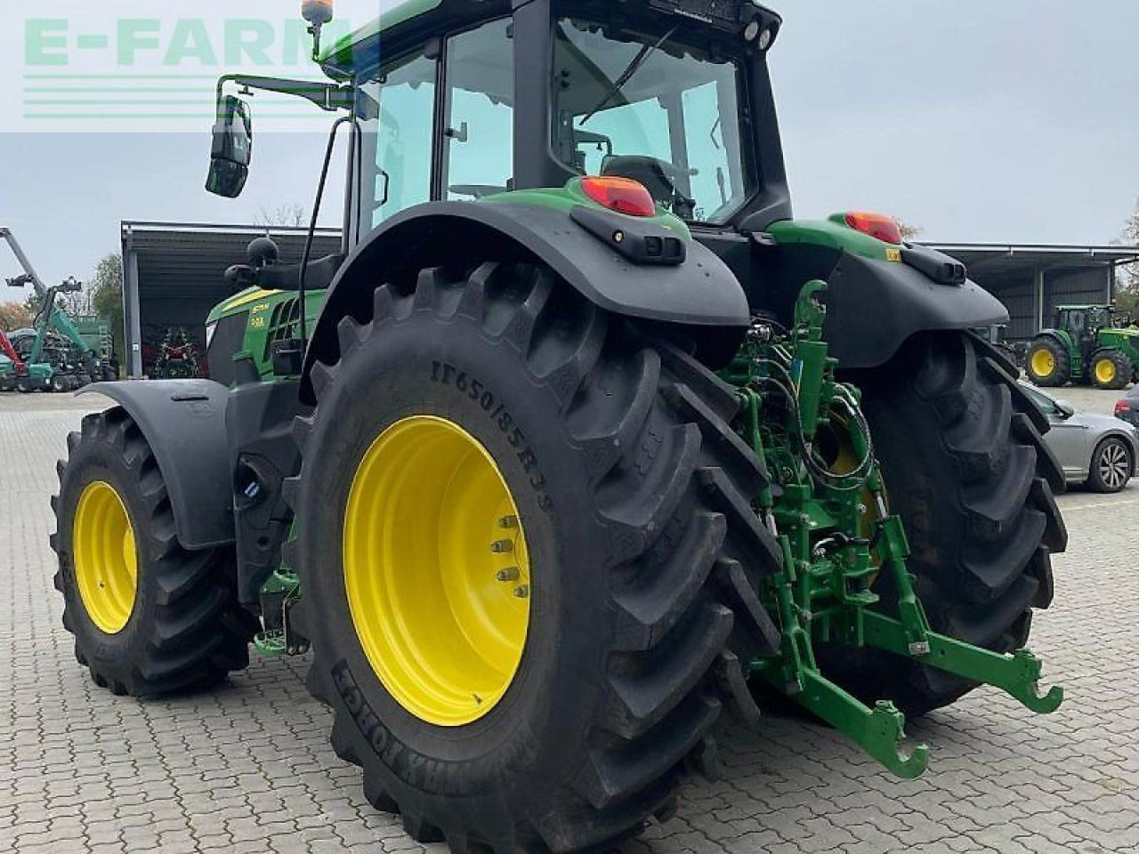 John Deere 6175m - Traktor: obrázok 4 John Deere 6175m - Traktor: obrázok 4