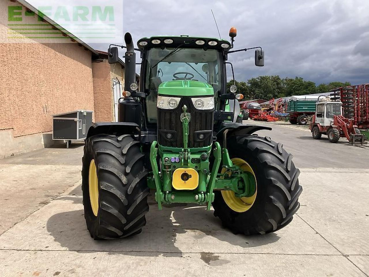 John Deere 6175r *direct drive* - Traktor: obrázok 4 John Deere 6175r *direct drive* - Traktor: obrázok 4