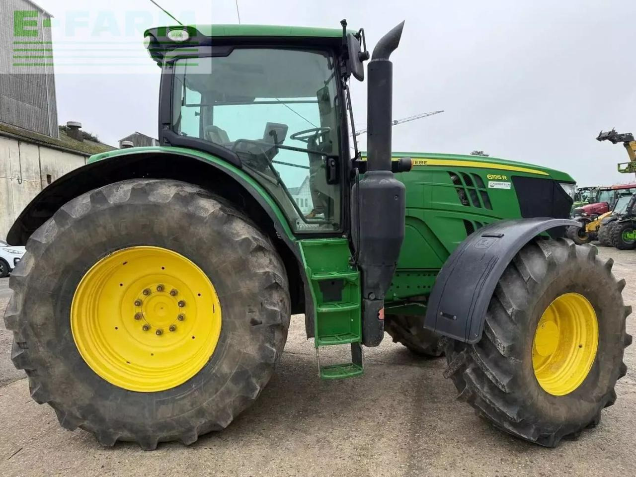 John Deere 6195r - Traktor: obrázok 3 John Deere 6195r - Traktor: obrázok 3