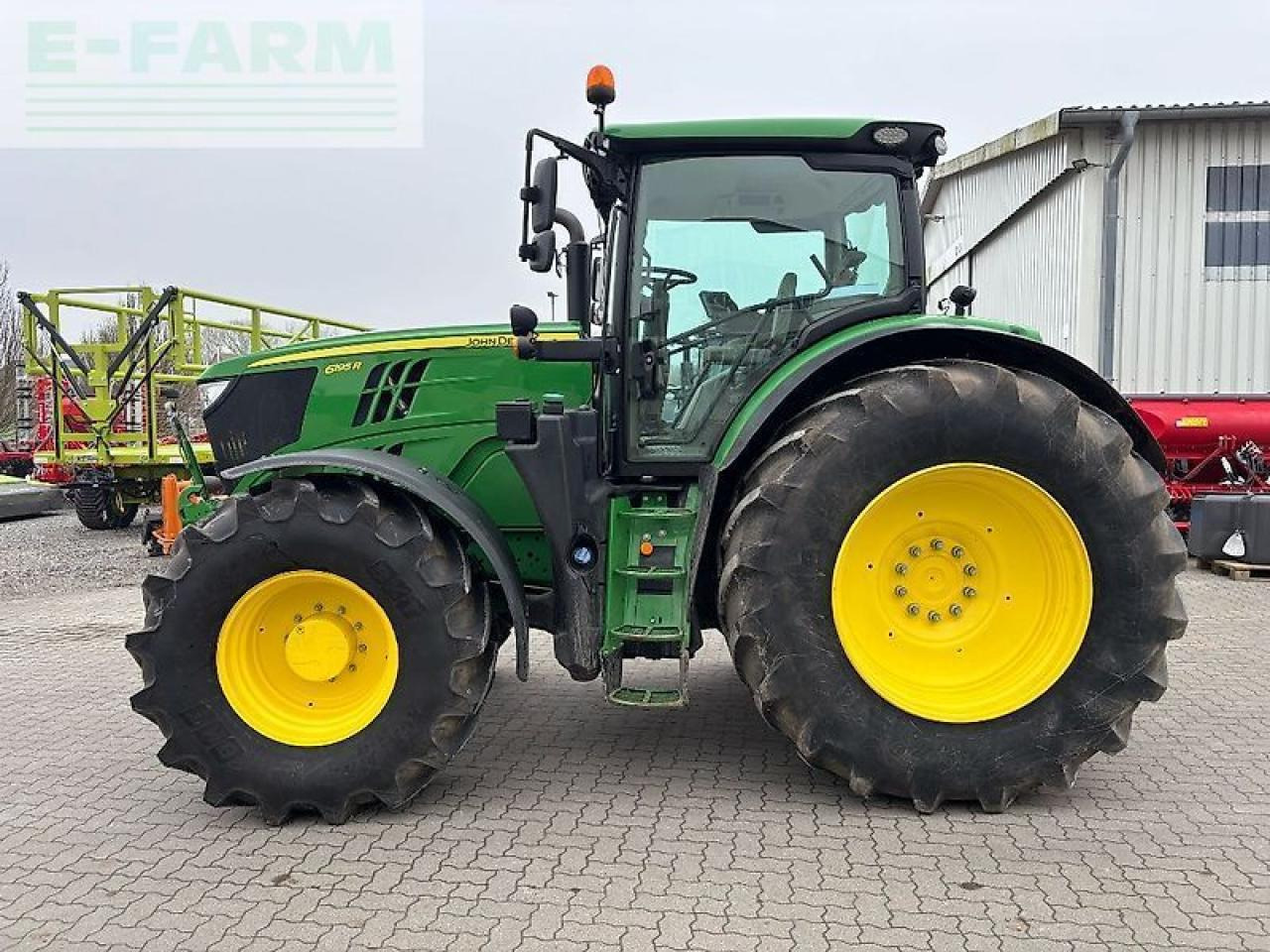 John Deere 6195r - Traktor: obrázok 4 John Deere 6195r - Traktor: obrázok 4