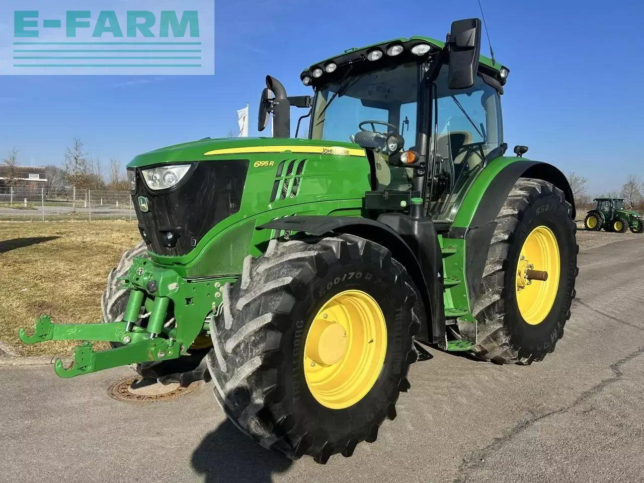 John Deere 6195r - Traktor: obrázok 2 John Deere 6195r - Traktor: obrázok 2