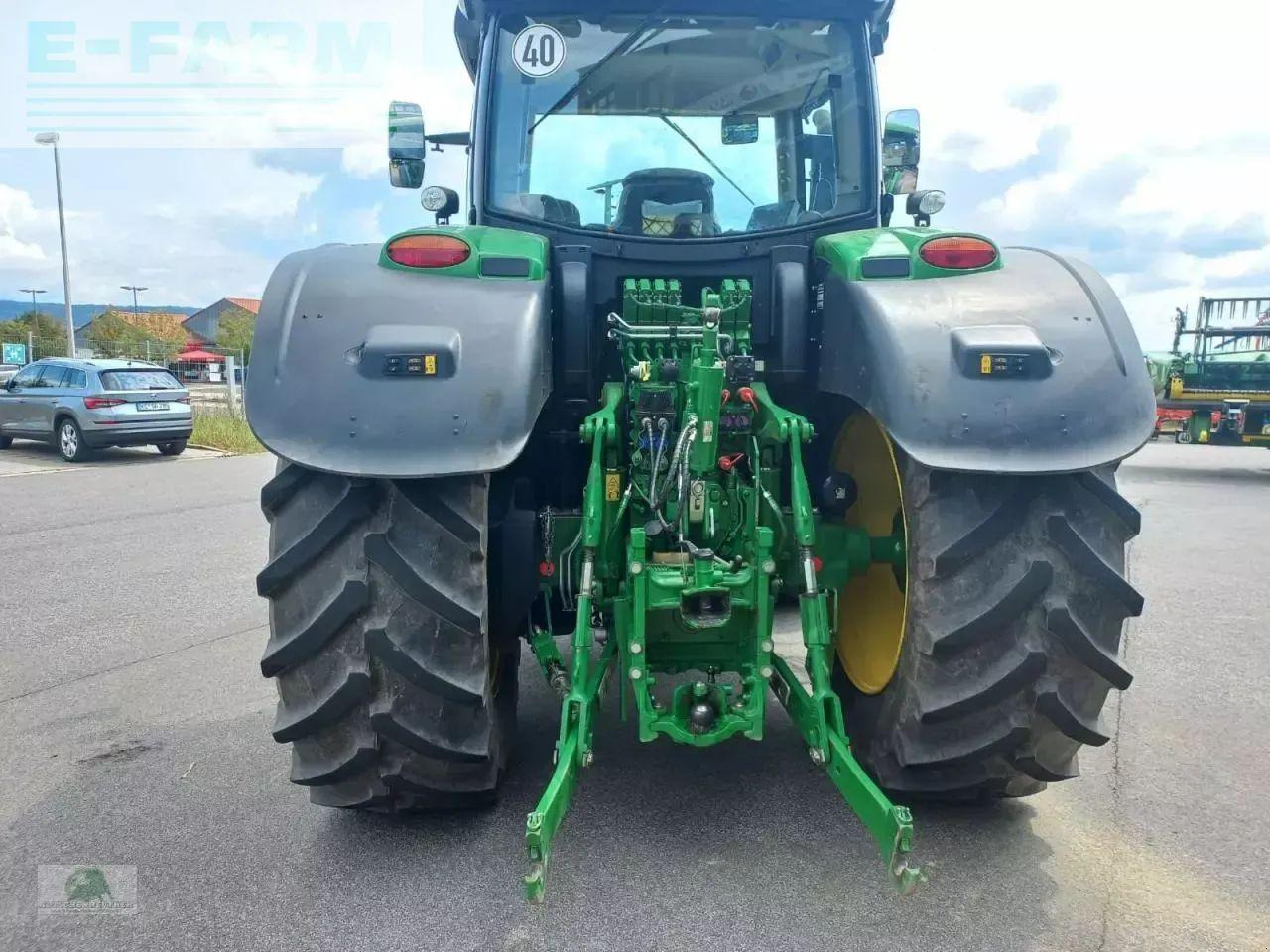 John Deere 6215r - Traktor: obrázok 3 John Deere 6215r - Traktor: obrázok 3