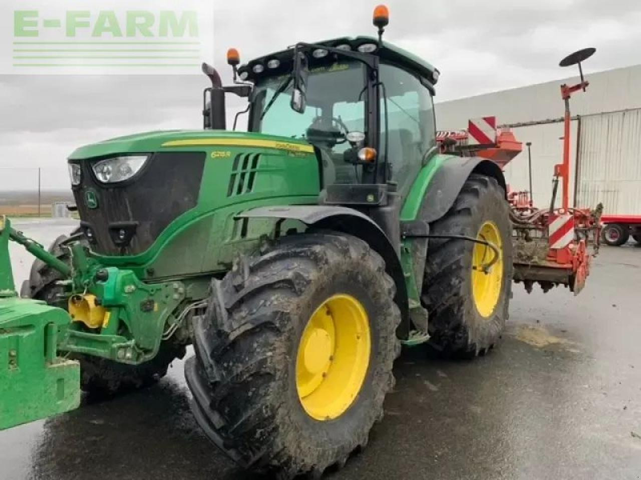 John Deere 6215r - Traktor: obrázok 1 John Deere 6215r - Traktor: obrázok 1