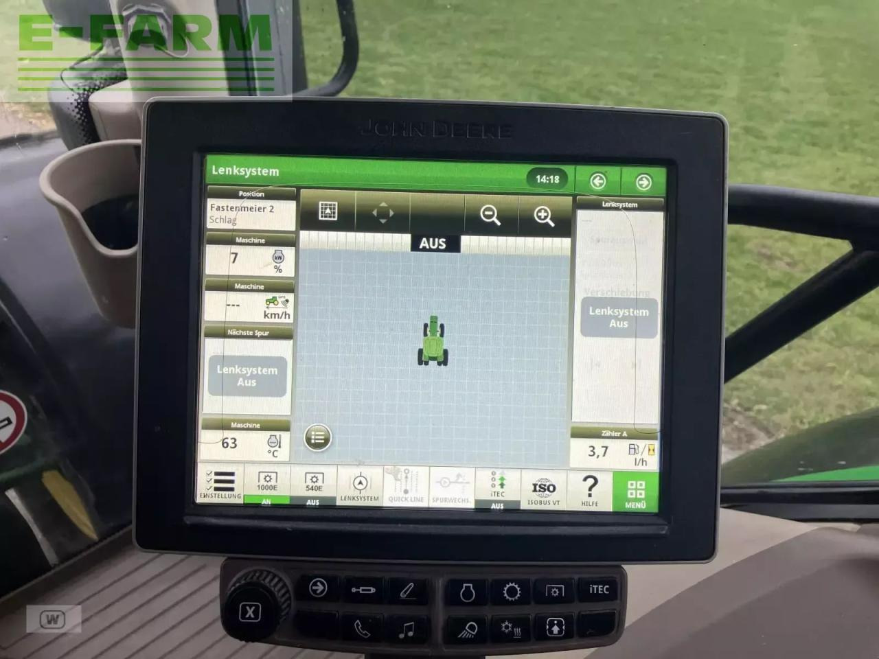 Traktor John Deere 6215r: obrázok 23