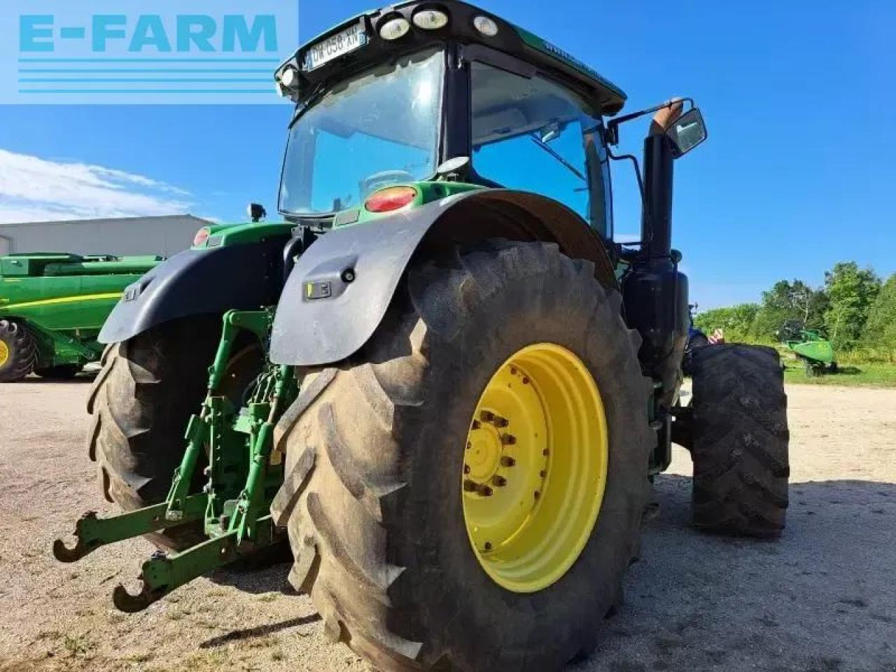 John Deere 6215r - Traktor: obrázok 4 John Deere 6215r - Traktor: obrázok 4