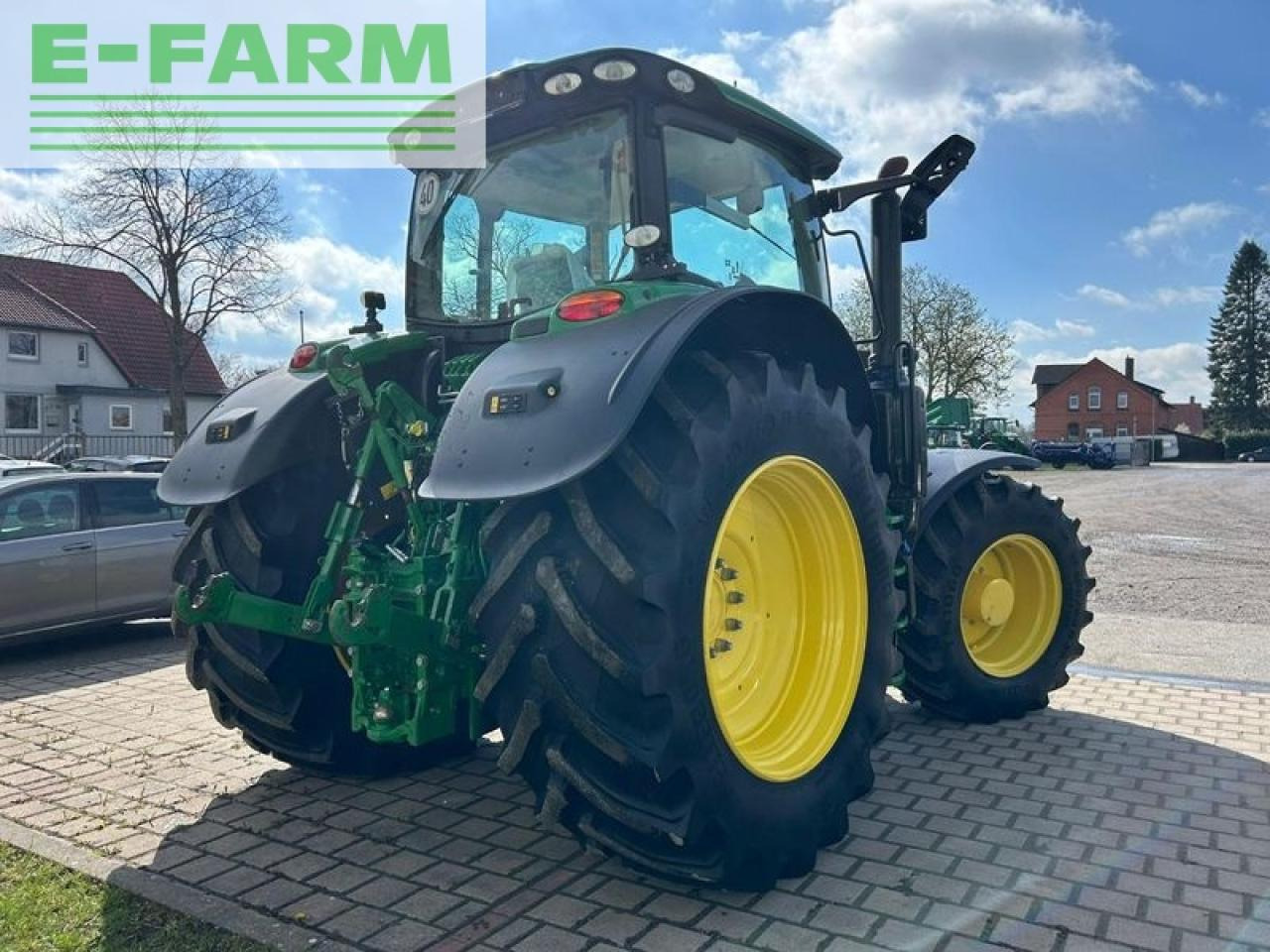 John Deere 6215r - Traktor: obrázok 4 John Deere 6215r - Traktor: obrázok 4