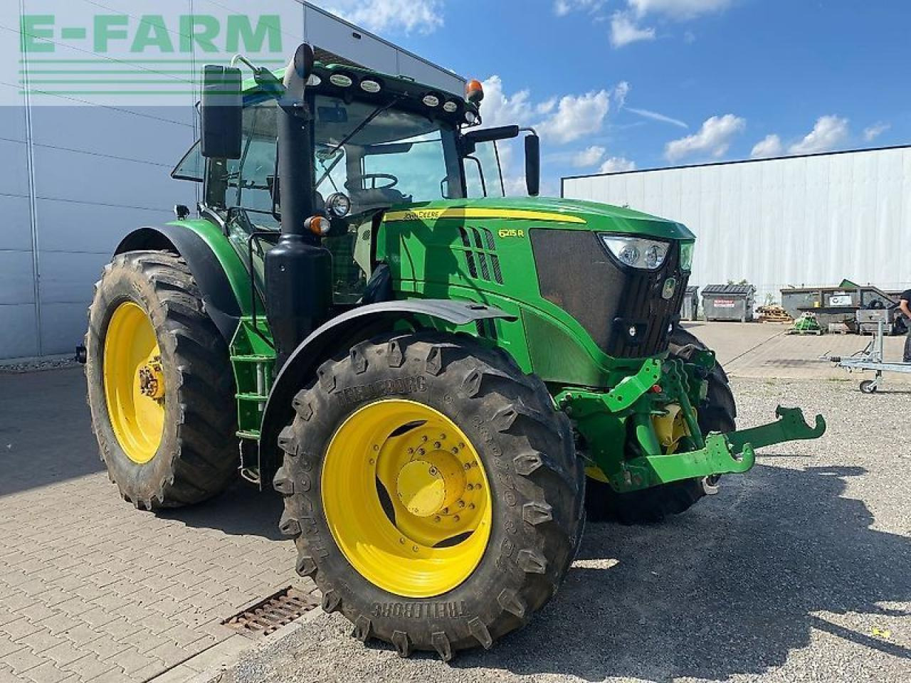 John Deere 6215r - Traktor: obrázok 1 John Deere 6215r - Traktor: obrázok 1