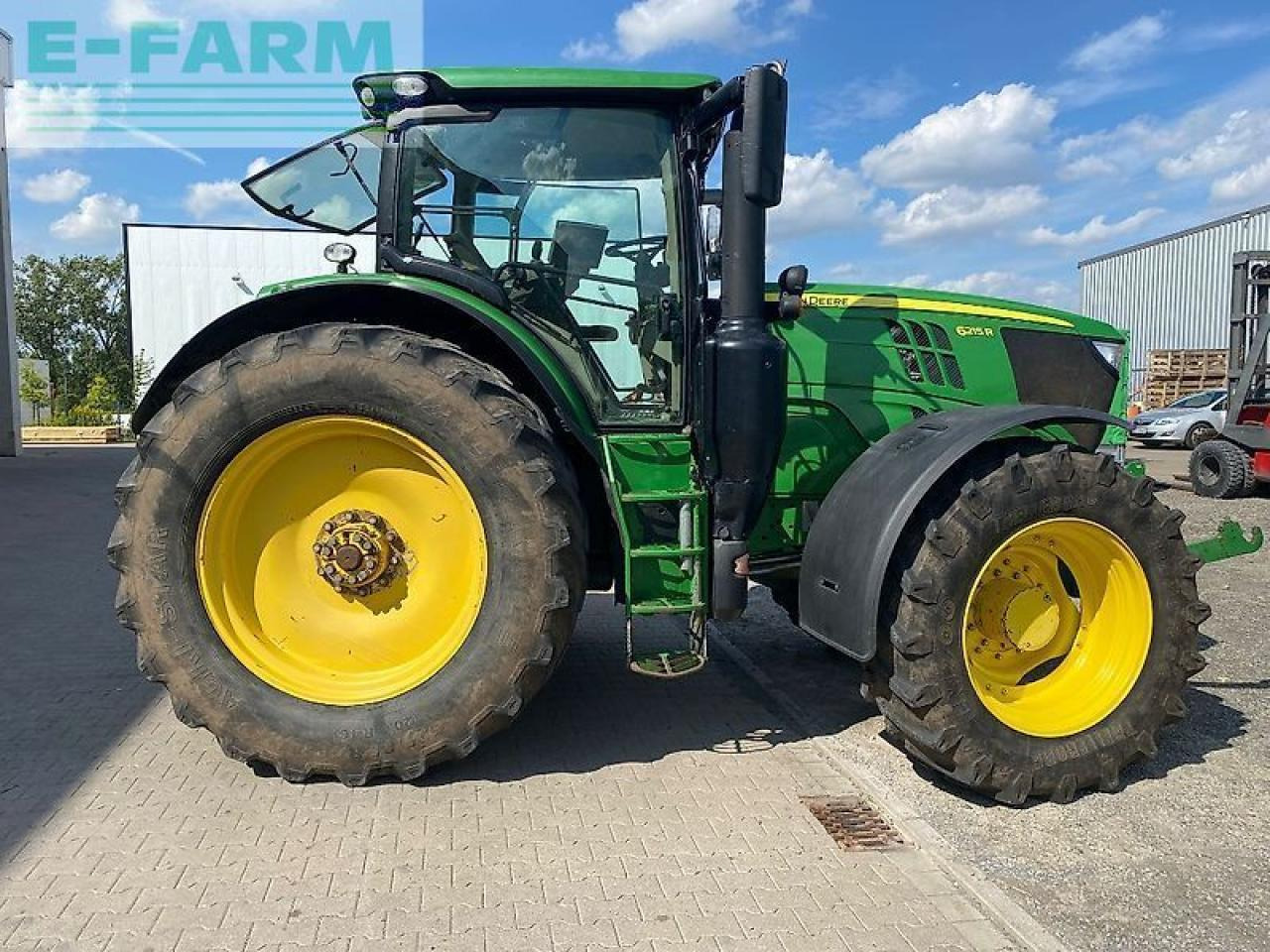 John Deere 6215r - Traktor: obrázok 2 John Deere 6215r - Traktor: obrázok 2