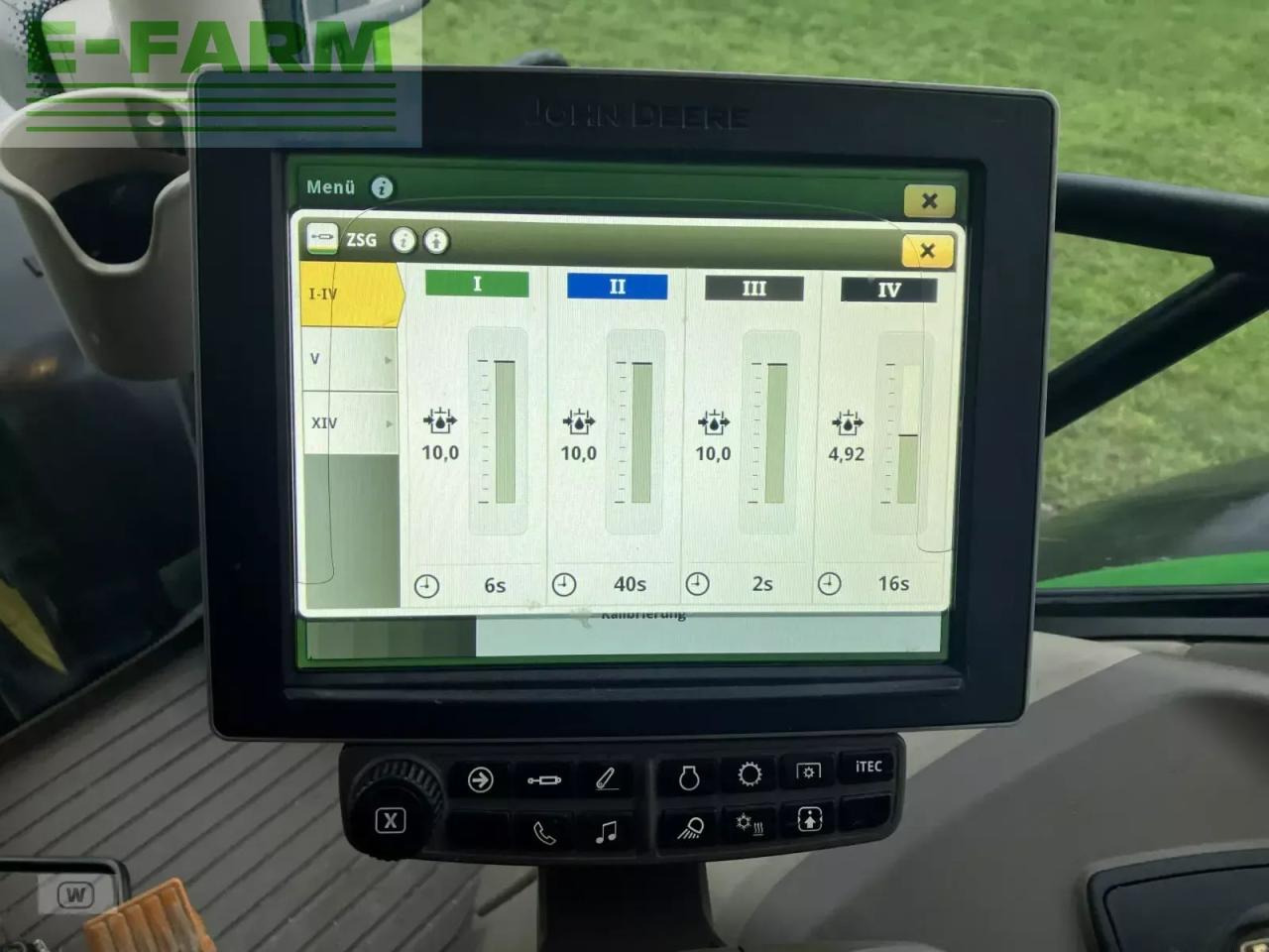 Traktor John Deere 6215r: obrázok 26