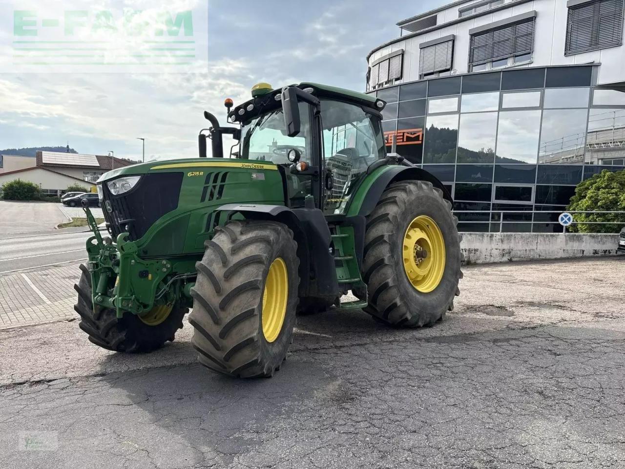 John Deere 6215r - Traktor: obrázok 3 John Deere 6215r - Traktor: obrázok 3