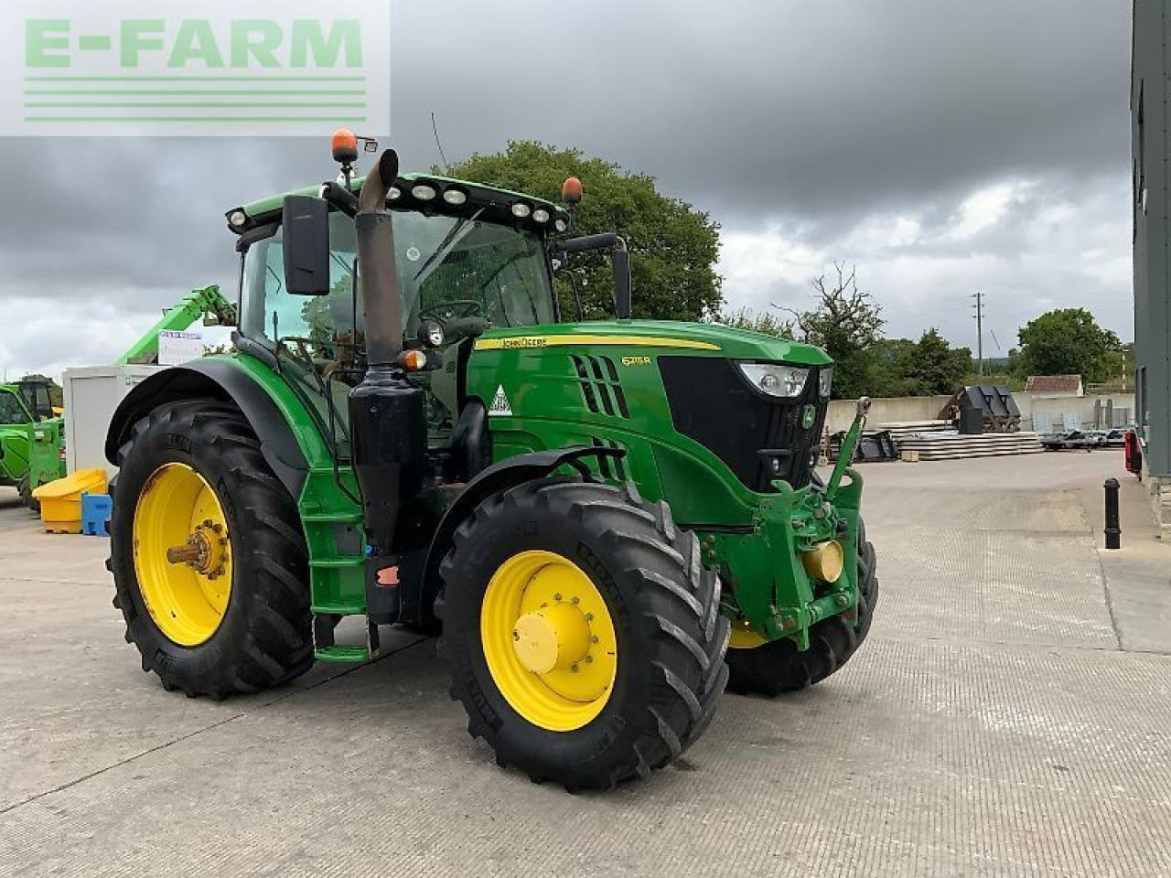 John Deere 6215r tractor (st23802) - Traktor: obrázok 2 John Deere 6215r tractor (st23802) - Traktor: obrázok 2
