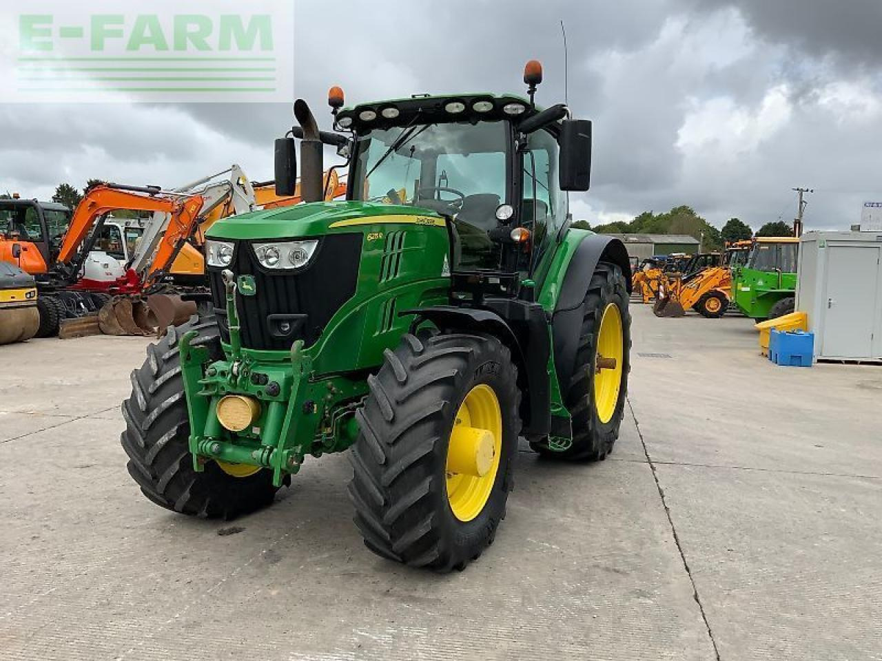 John Deere 6215r tractor (st23802) - Traktor: obrázok 4 John Deere 6215r tractor (st23802) - Traktor: obrázok 4