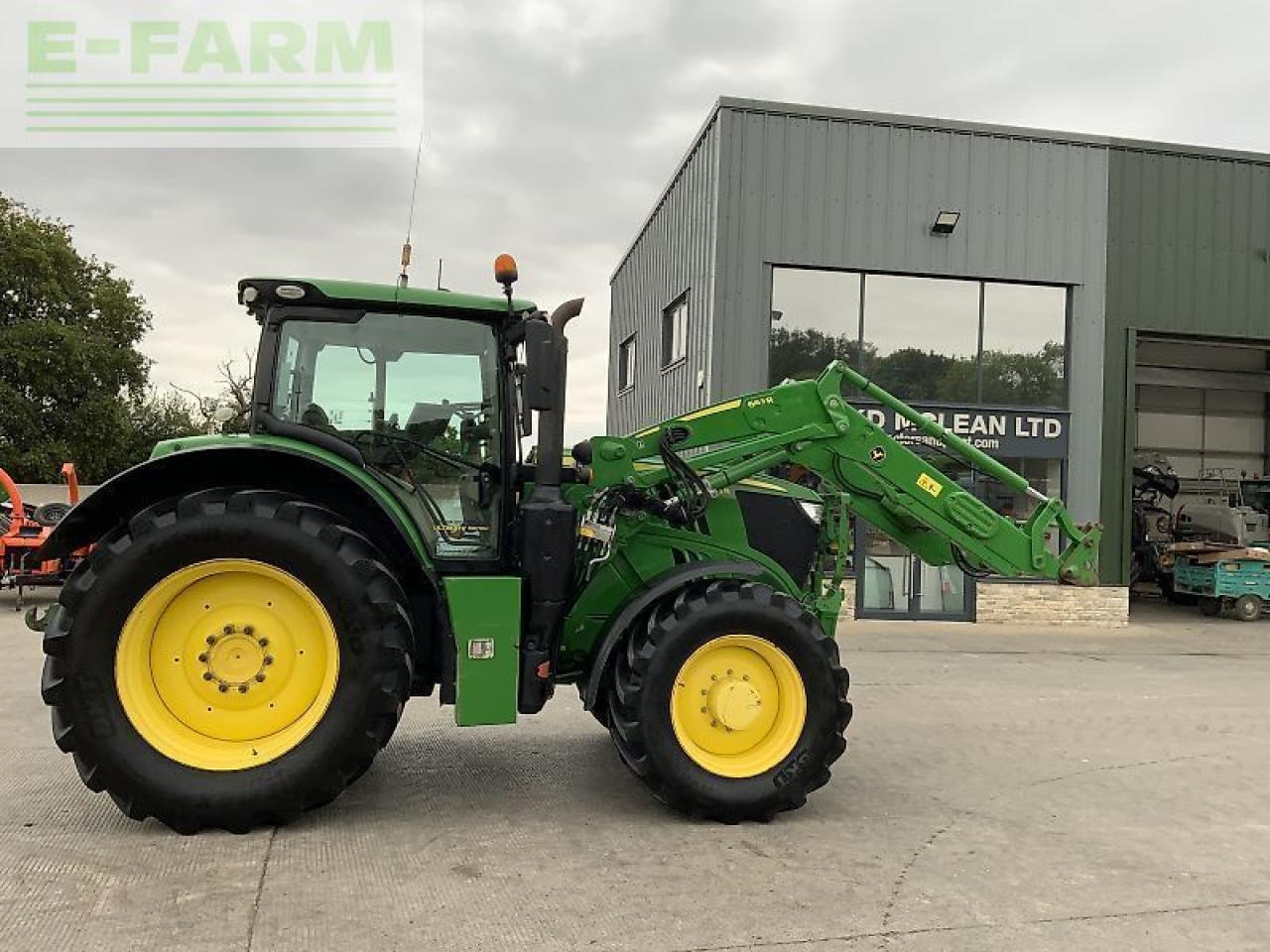 John Deere 6215r ultimate edition tractor (st24011) - Traktor: obrázok 2 John Deere 6215r ultimate edition tractor (st24011) - Traktor: obrázok 2