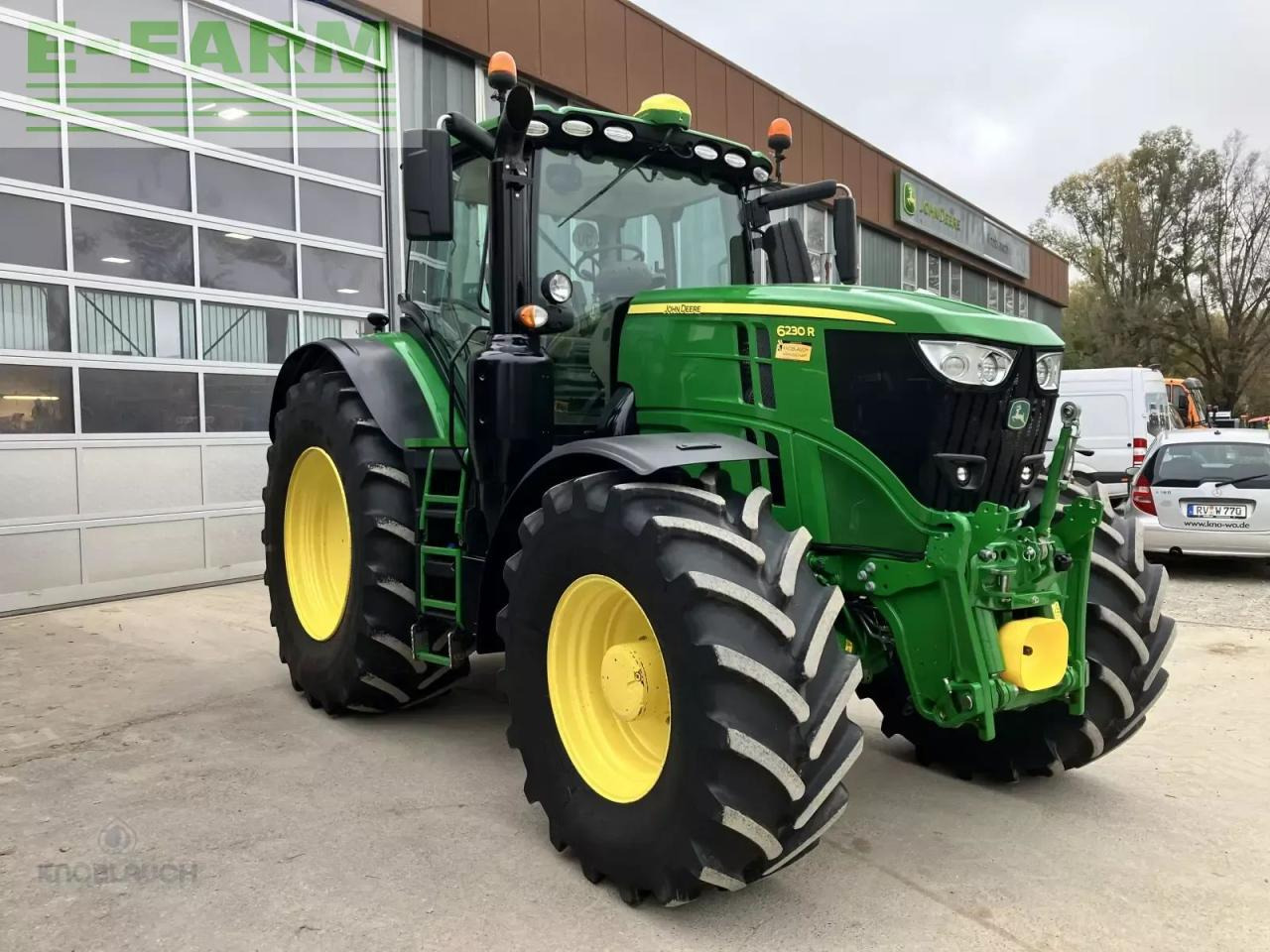 John Deere 6230 r - Traktor: obrázok 1 John Deere 6230 r - Traktor: obrázok 1