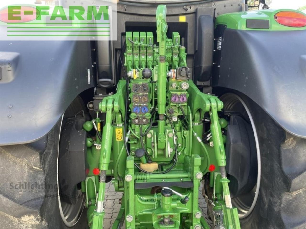 John Deere 6250r - Traktor: obrázok 5 John Deere 6250r - Traktor: obrázok 5