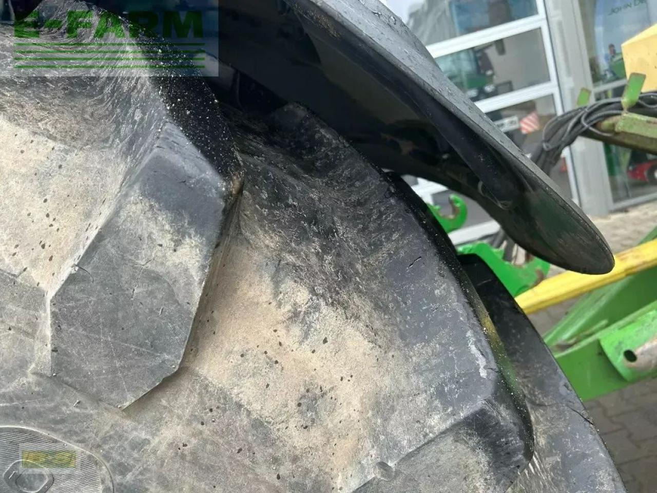 John Deere 6250r - Traktor: obrázok 4 John Deere 6250r - Traktor: obrázok 4