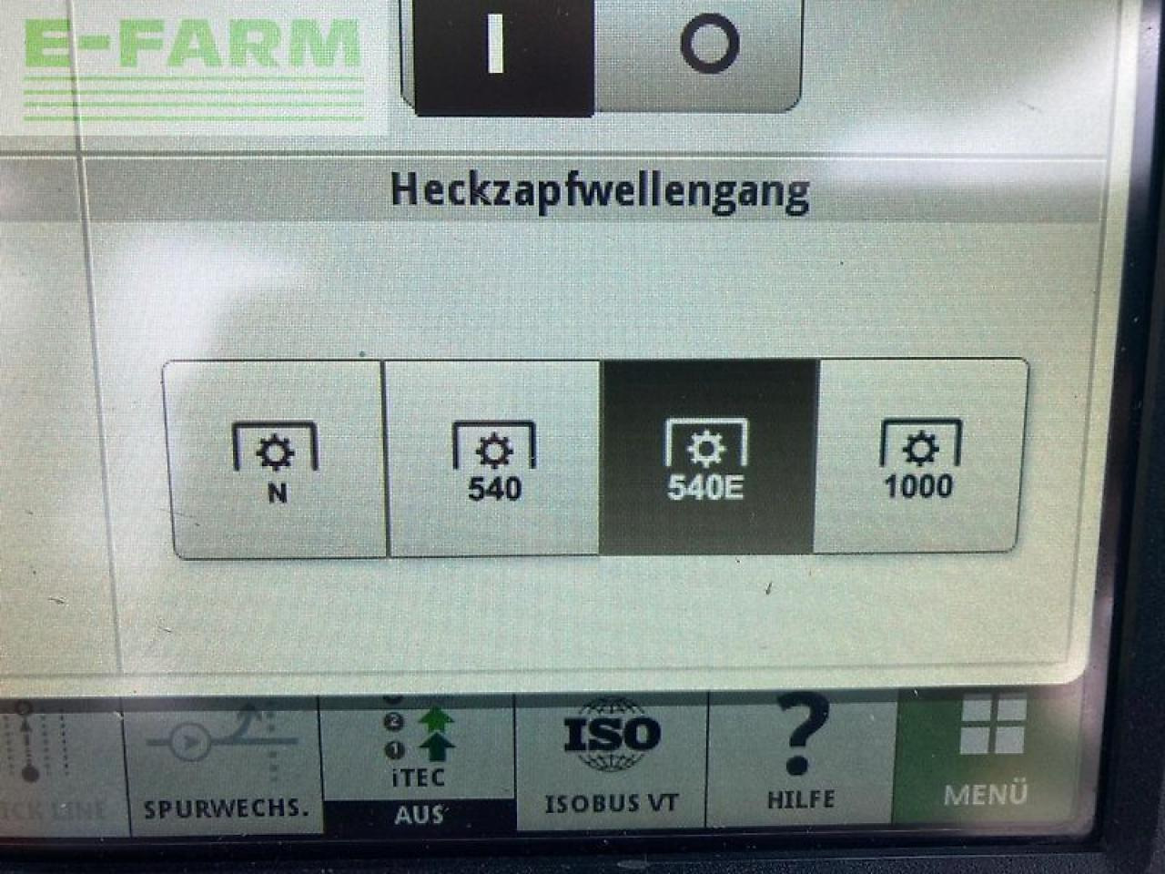 Traktor John Deere 6250r: obrázok 25