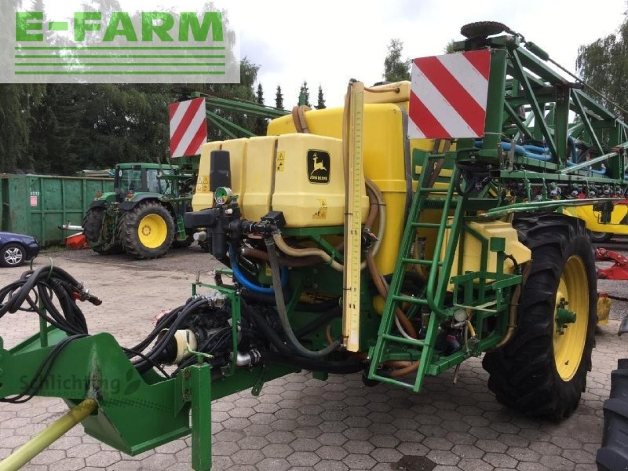 John Deere 638 # 3800l/27m - Ťahaný postrekovač: obrázok 2 John Deere 638 # 3800l/27m - Ťahaný postrekovač: obrázok 2