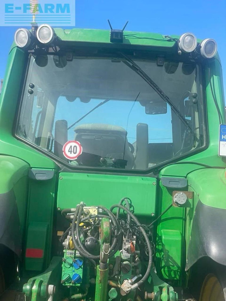 John Deere 6830 Premium - Traktor: obrázok 3 John Deere 6830 Premium - Traktor: obrázok 3