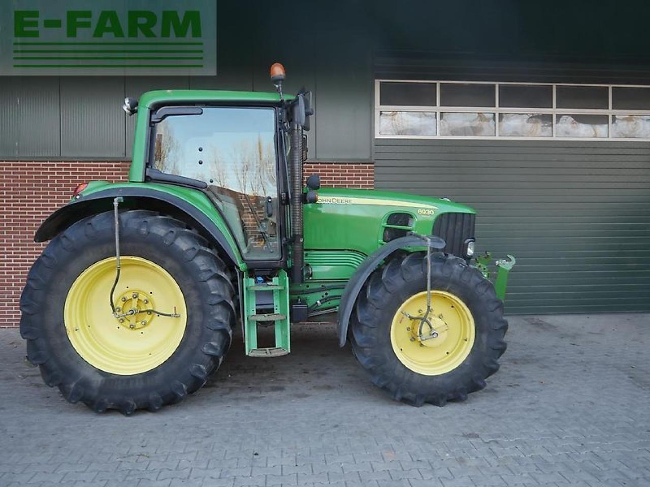 John Deere 6930 premium autopowr - Traktor: obrázok 4 John Deere 6930 premium autopowr - Traktor: obrázok 4