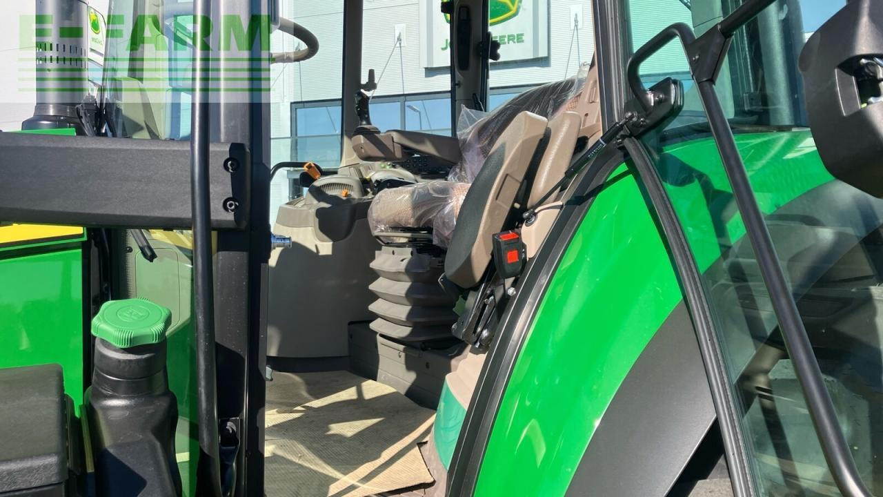 John Deere 6m 125 - Traktor: obrázok 5 John Deere 6m 125 - Traktor: obrázok 5