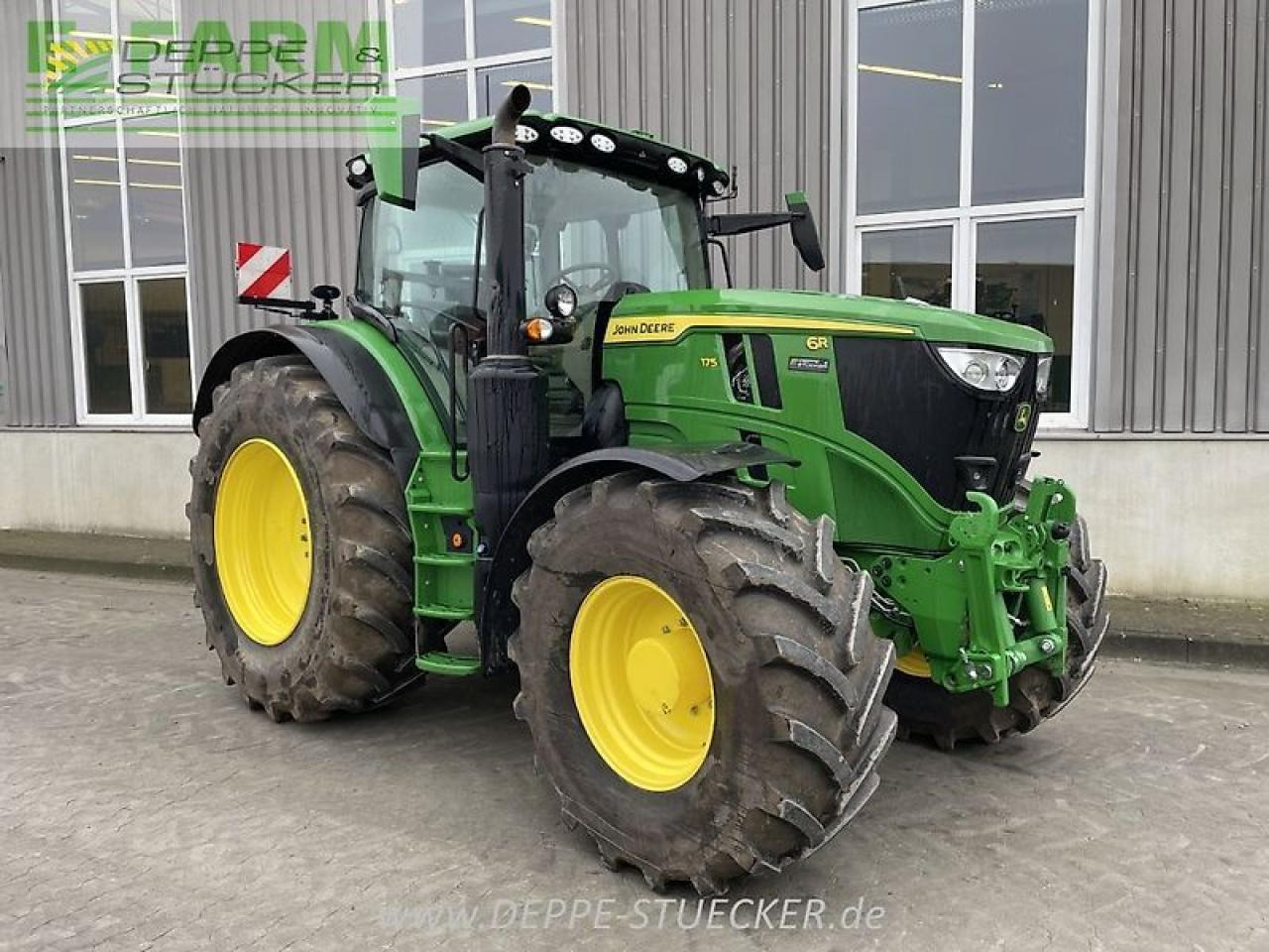 John Deere 6r 175 - Traktor: obrázok 4 John Deere 6r 175 - Traktor: obrázok 4