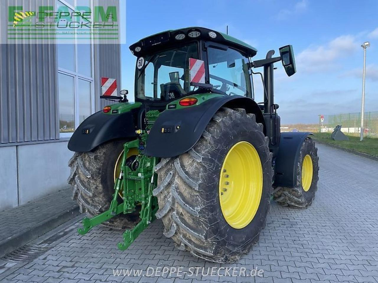 John Deere 6r 175 - Traktor: obrázok 2 John Deere 6r 175 - Traktor: obrázok 2