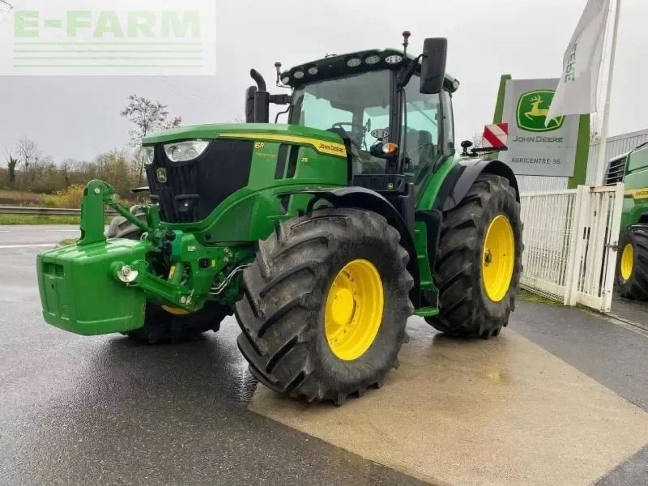 John Deere 6r 215 - Traktor: obrázok 5 John Deere 6r 215 - Traktor: obrázok 5