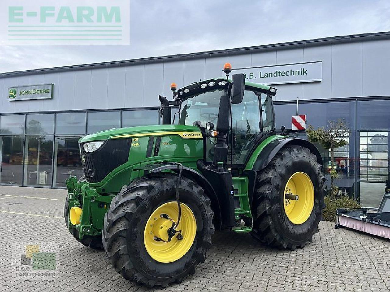 John Deere 6r 230 - Traktor: obrázok 1 John Deere 6r 230 - Traktor: obrázok 1