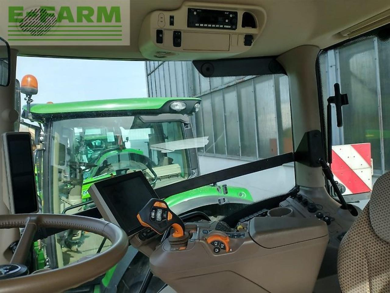 John Deere 6r230 - Traktor: obrázok 4 John Deere 6r230 - Traktor: obrázok 4