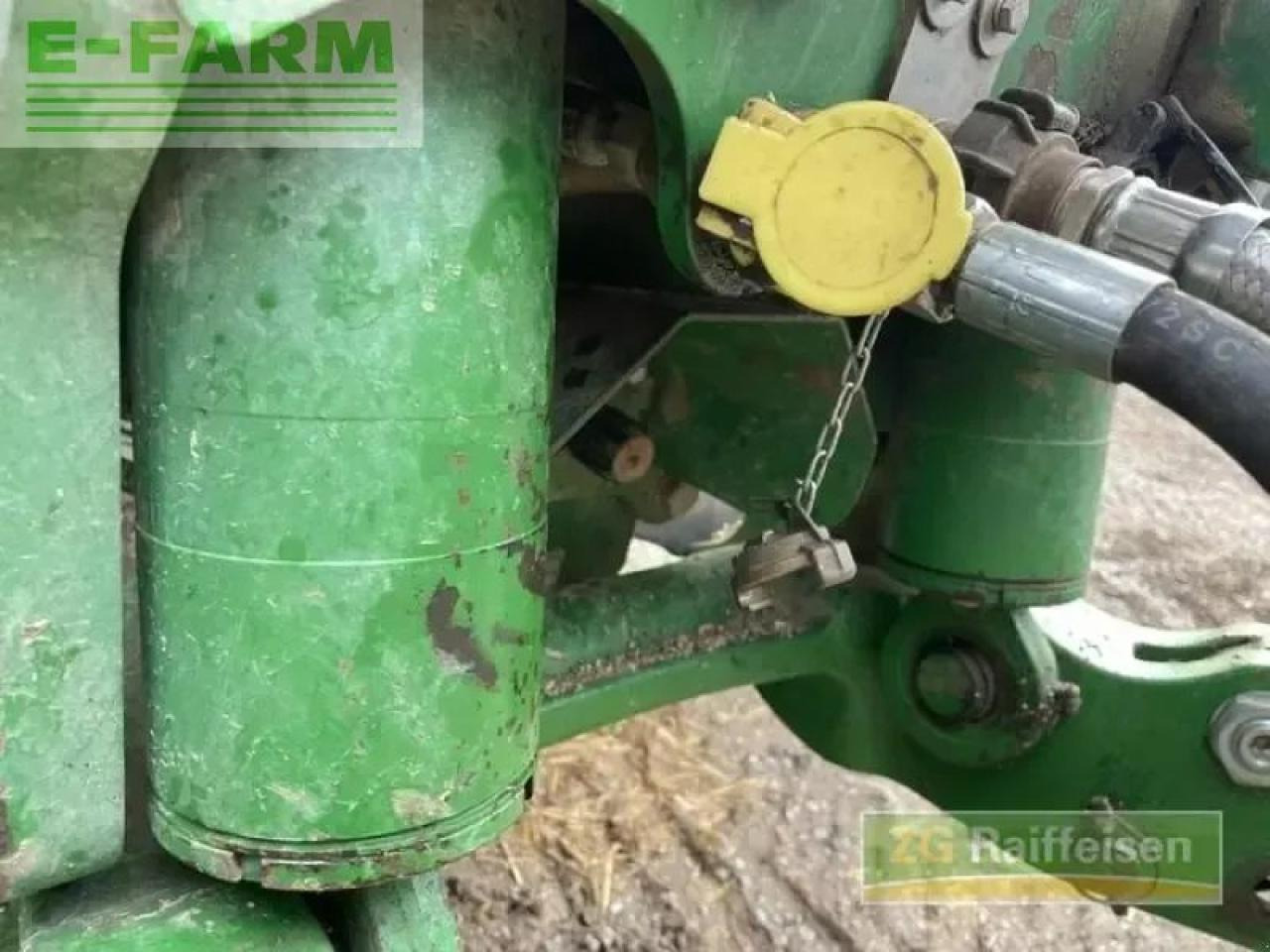 John Deere 7215 r - Traktor: obrázok 1 John Deere 7215 r - Traktor: obrázok 1