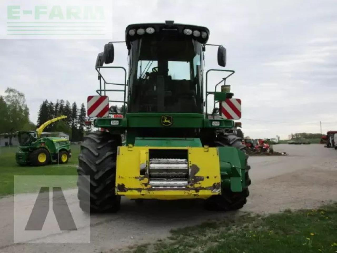 John Deere 7350i - Samohybná rezačka: obrázok 4 John Deere 7350i - Samohybná rezačka: obrázok 4