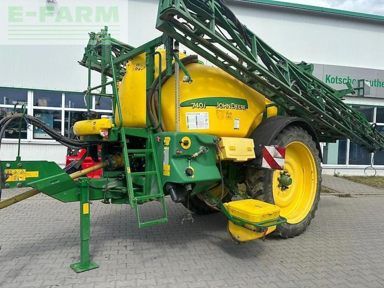 John Deere 740i - Ťahaný postrekovač: obrázok 3 John Deere 740i - Ťahaný postrekovač: obrázok 3