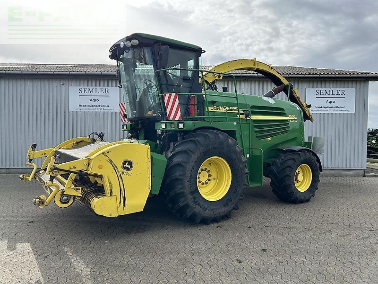 John Deere 7500 - Samohybná rezačka: obrázok 1 John Deere 7500 - Samohybná rezačka: obrázok 1
