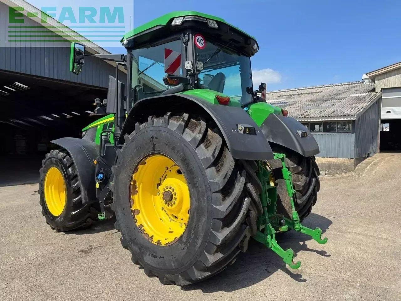 John Deere 7r 350 - Traktor: obrázok 2 John Deere 7r 350 - Traktor: obrázok 2