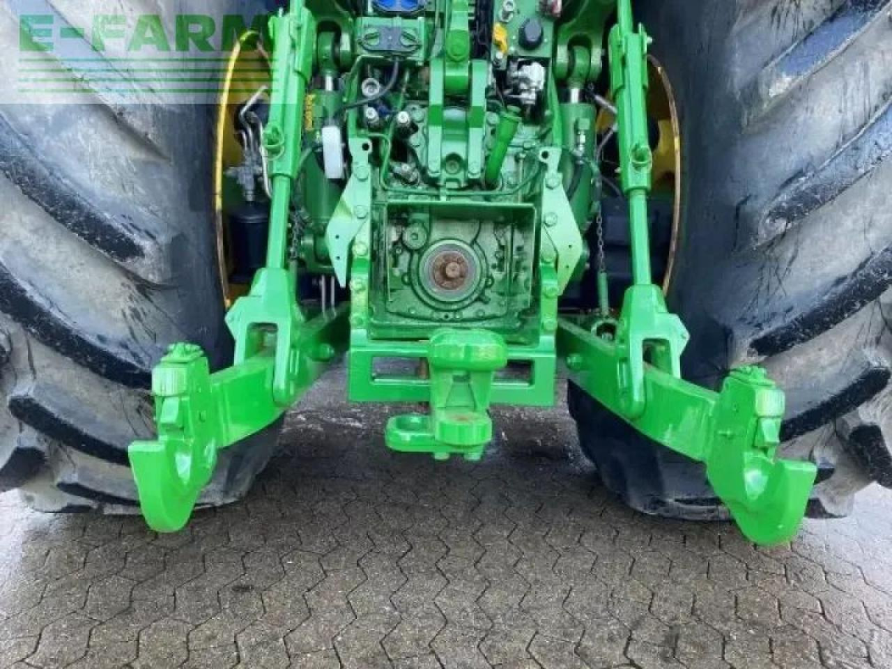 John Deere 8400r - Traktor: obrázok 2 John Deere 8400r - Traktor: obrázok 2