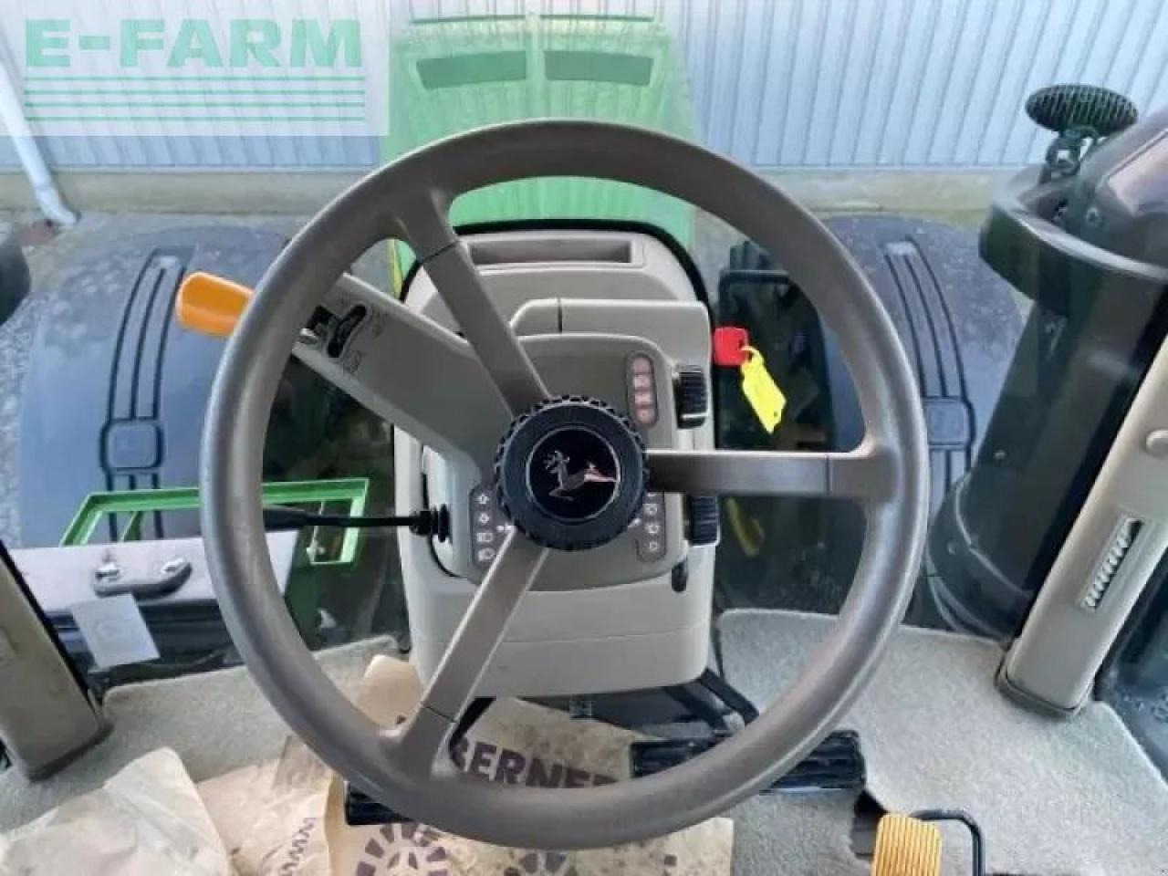 John Deere 8400r - Traktor: obrázok 5 John Deere 8400r - Traktor: obrázok 5
