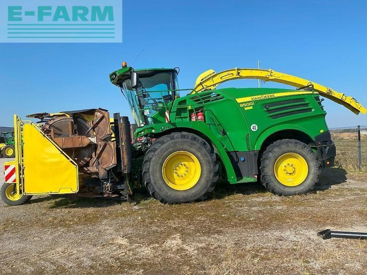 John Deere 8500 mit kemper 460 stalkbuster - Samohybná rezačka: obrázok 5 John Deere 8500 mit kemper 460 stalkbuster - Samohybná rezačka: obrázok 5