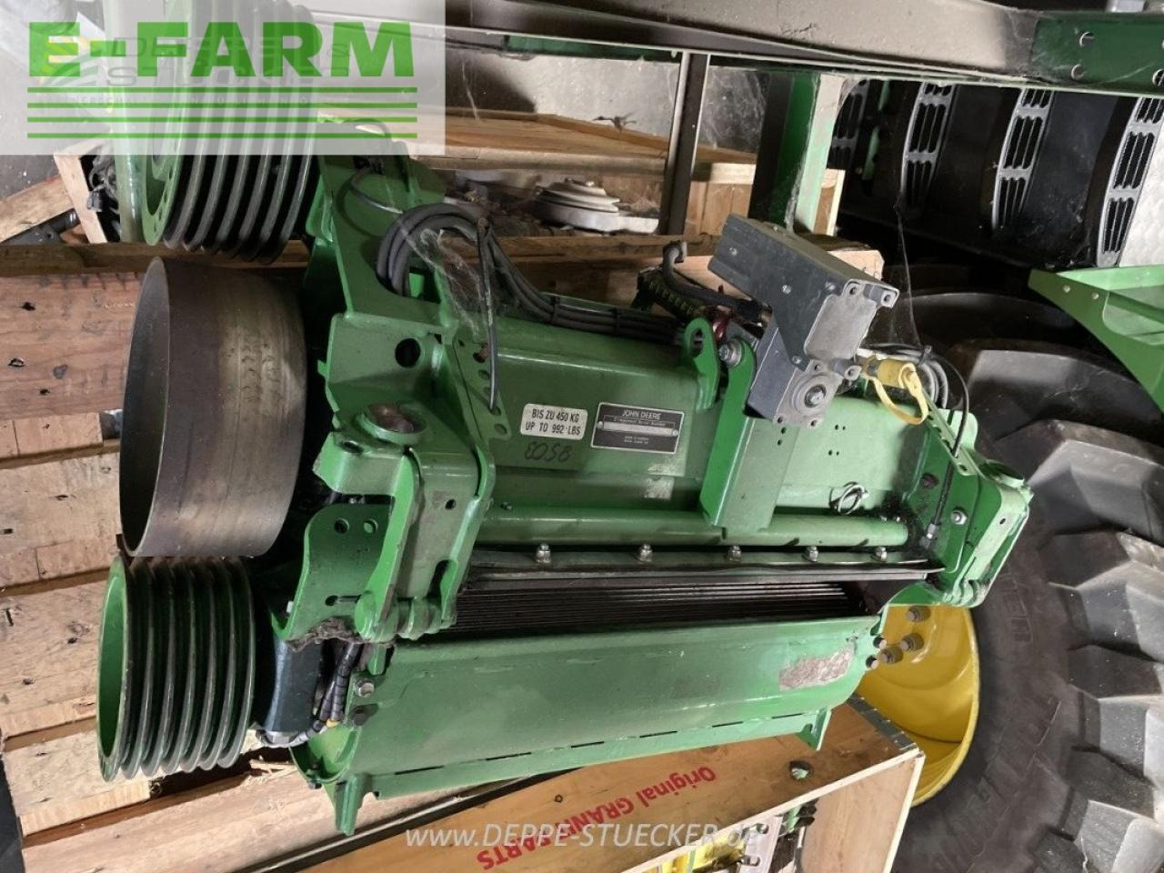 John Deere 8500i - Samohybná rezačka: obrázok 2 John Deere 8500i - Samohybná rezačka: obrázok 2