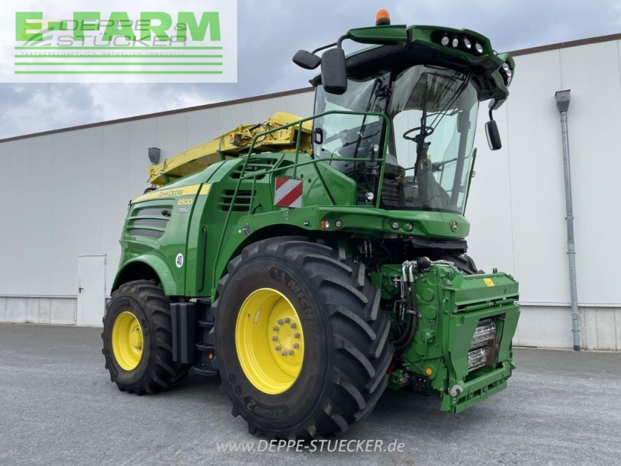 John Deere 8500i - Samohybná rezačka: obrázok 3 John Deere 8500i - Samohybná rezačka: obrázok 3